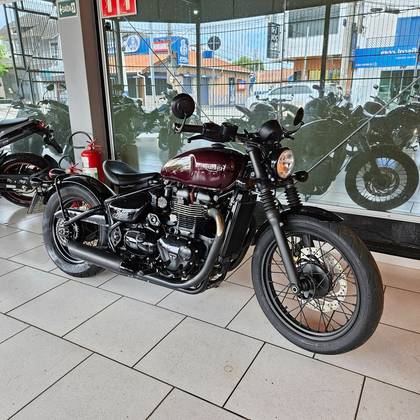 TRIUMPH BONNEVILLE BOBBER 1200 